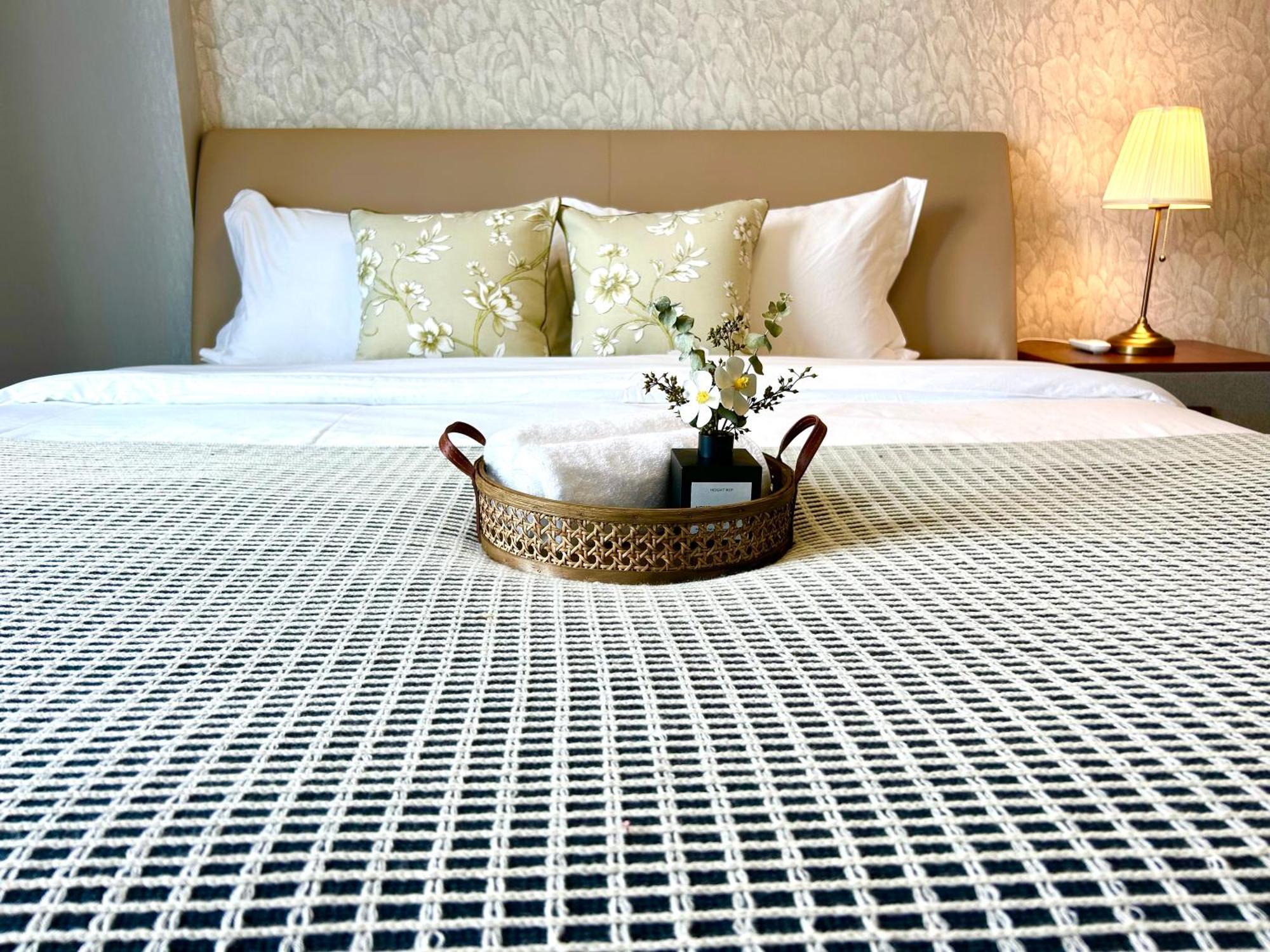 5 Minutes Walk To The Festival Super Large Luxury Swimming Pool Apartment