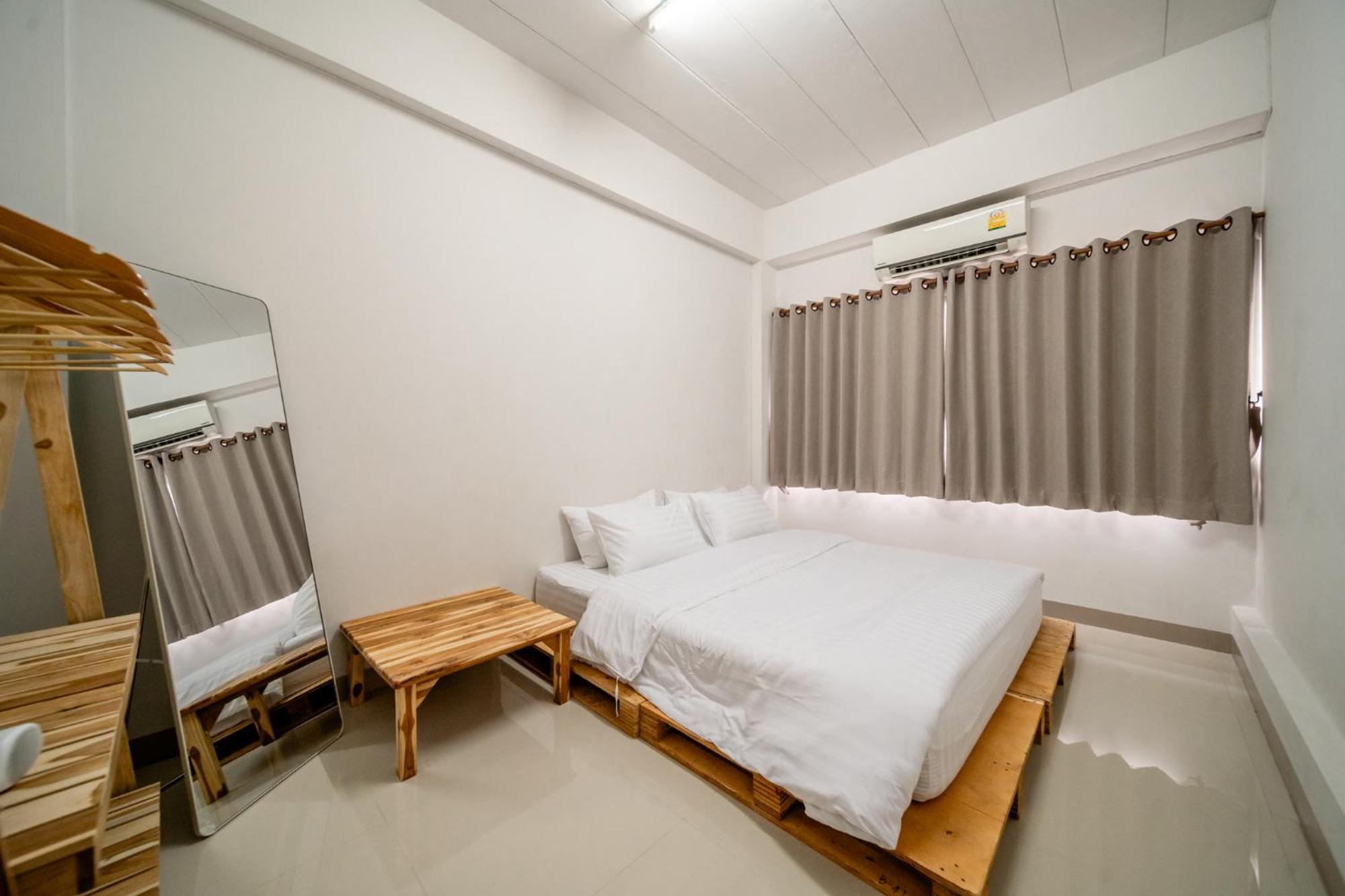 Socialer Coliving & Coworking Space Hostel *