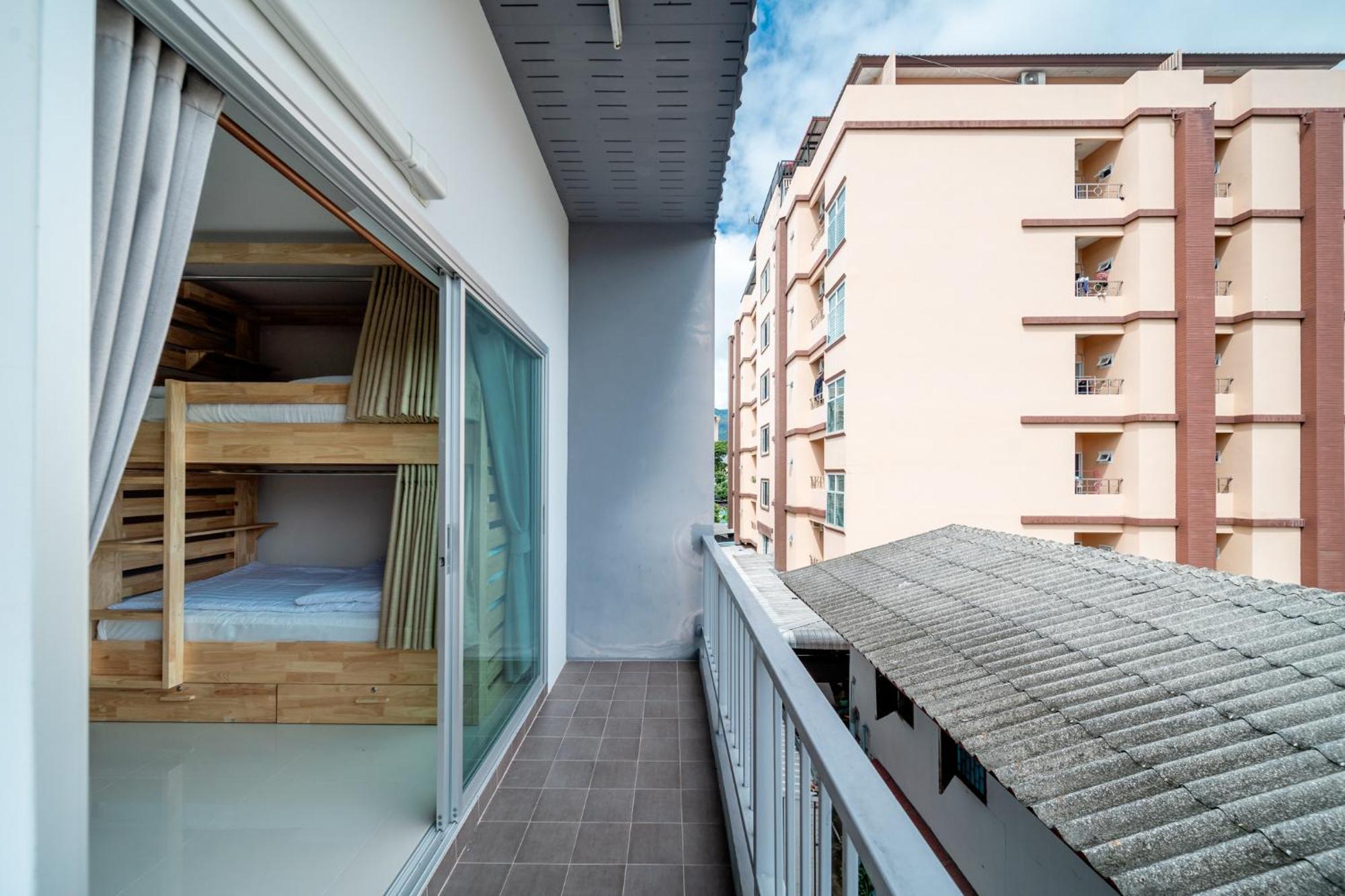Hostel Socialer Coliving & Coworking Space *