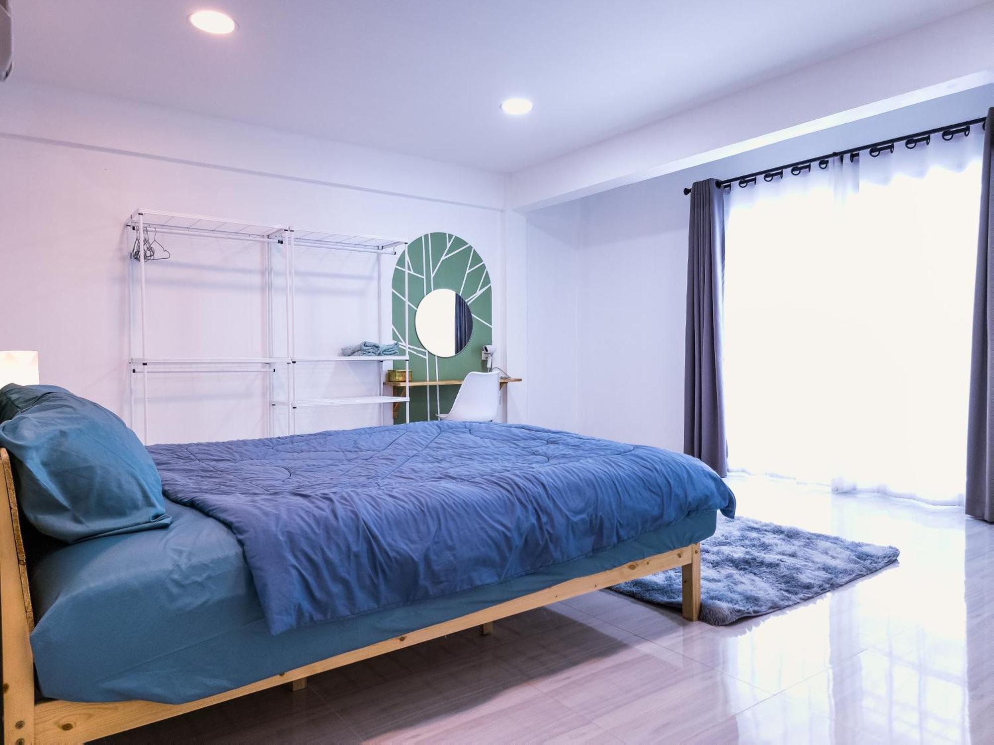 Eco-friendly House Near Street Food Quiet Area Apartment