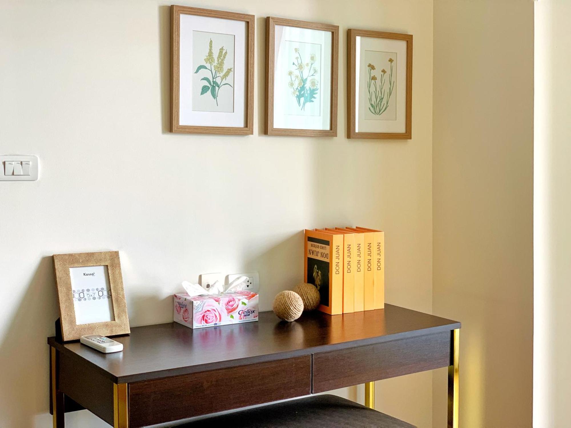 The Astra Cozy Living *