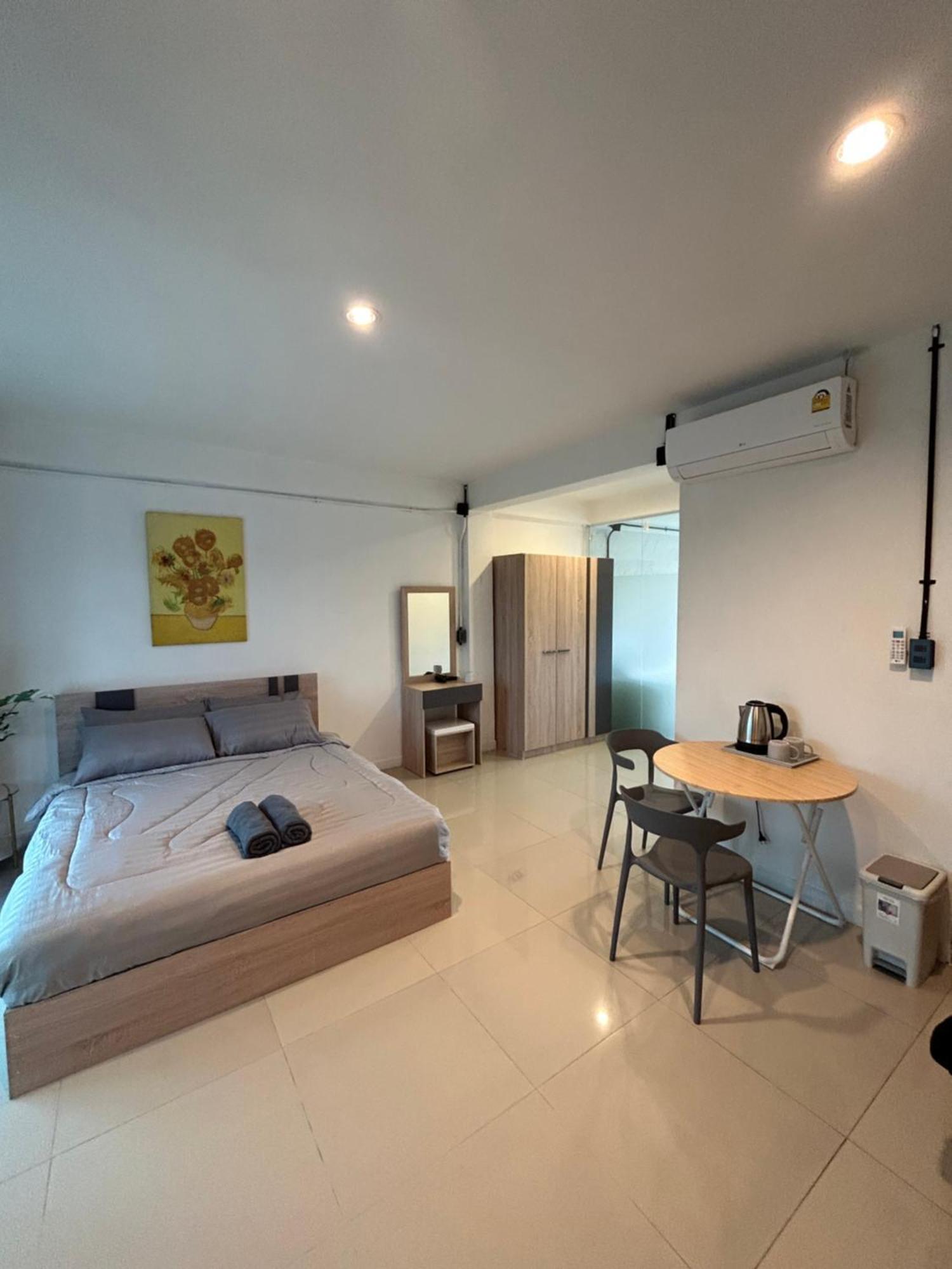 Hostel Monkey Toe Chiang Mai