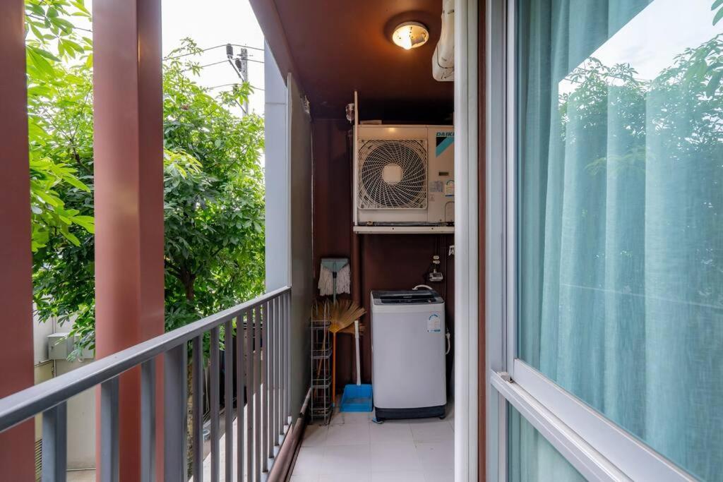 Luxury 2 Bedroom Old Apartment *