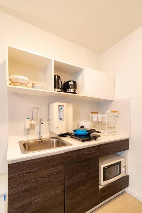 Apartment Luxury 2 Bedroom Old *