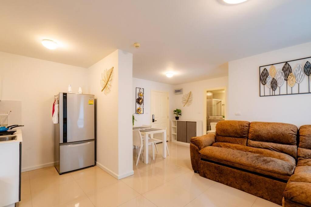 Luxury 2 Bedroom Old Apartment