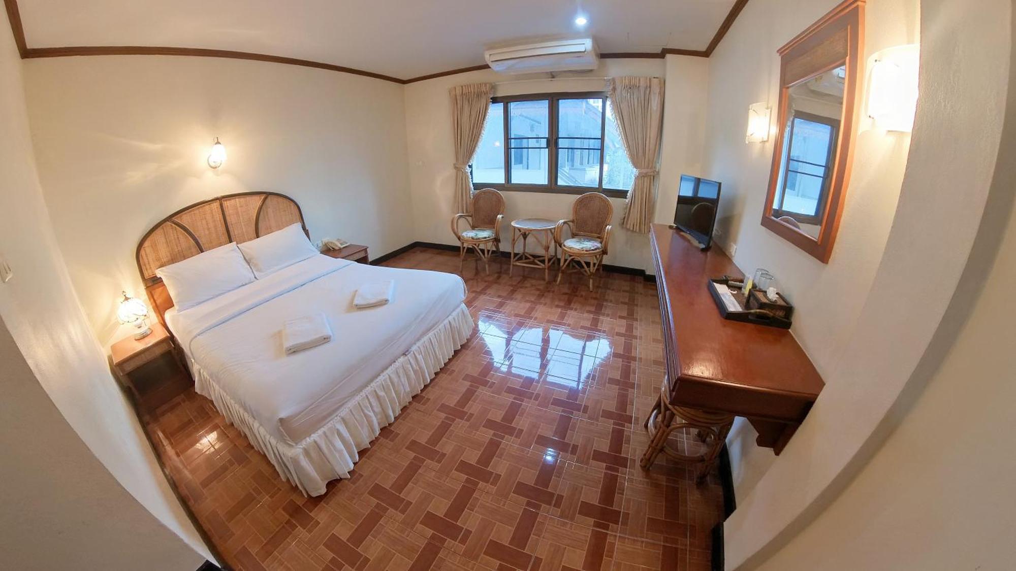 Roongruang Inn Chiang Mai