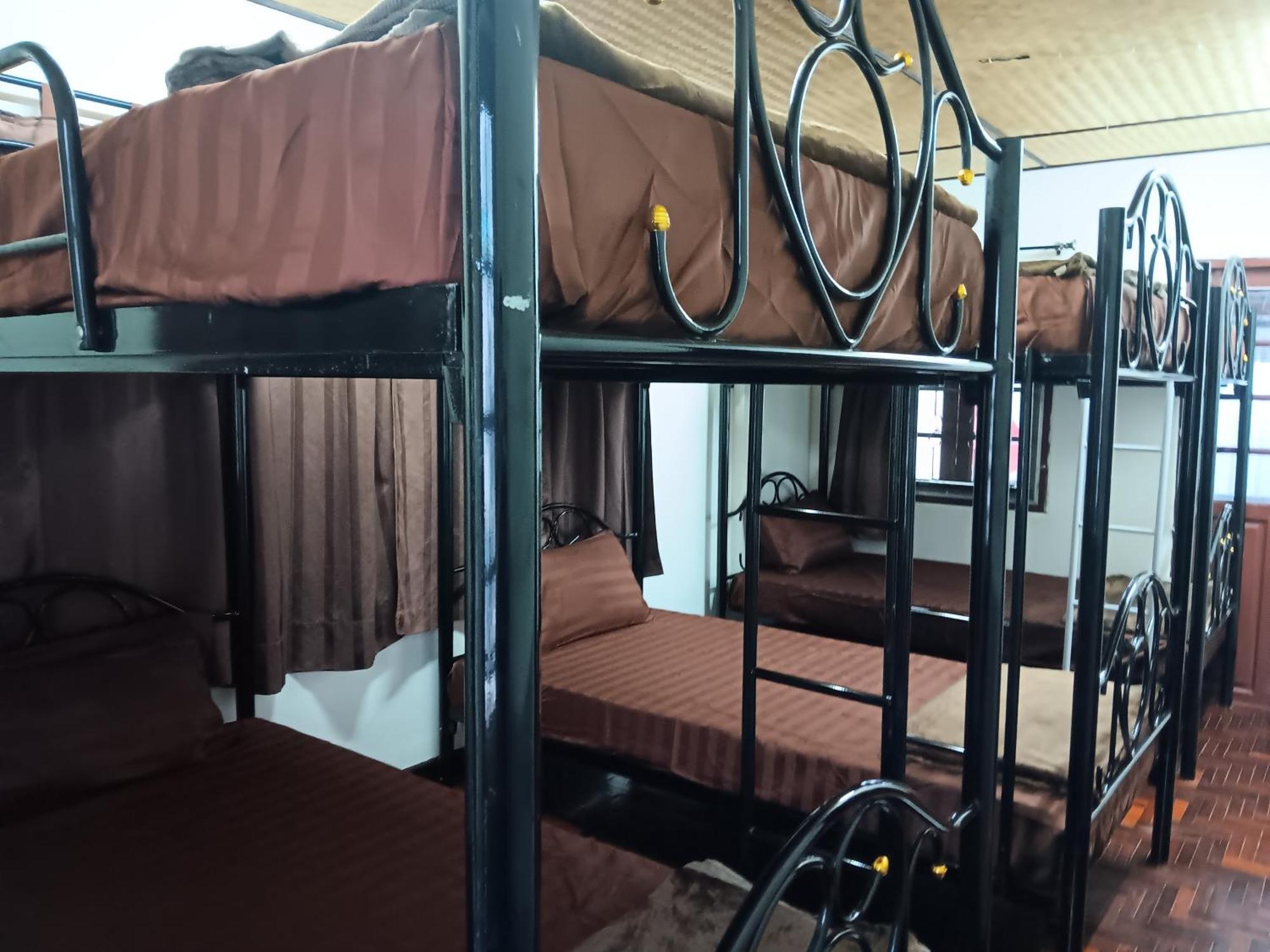 Hug Glur House Tour And (adults Only) * Chiang Mai