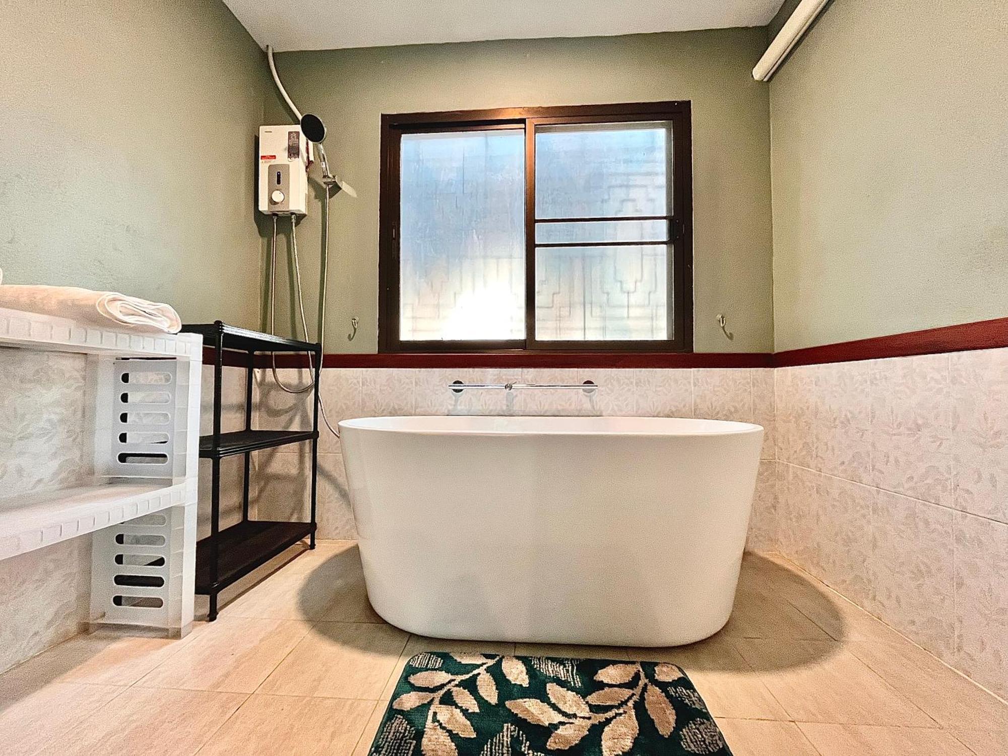 Apartamento Windsor Garden House Chiangmai *