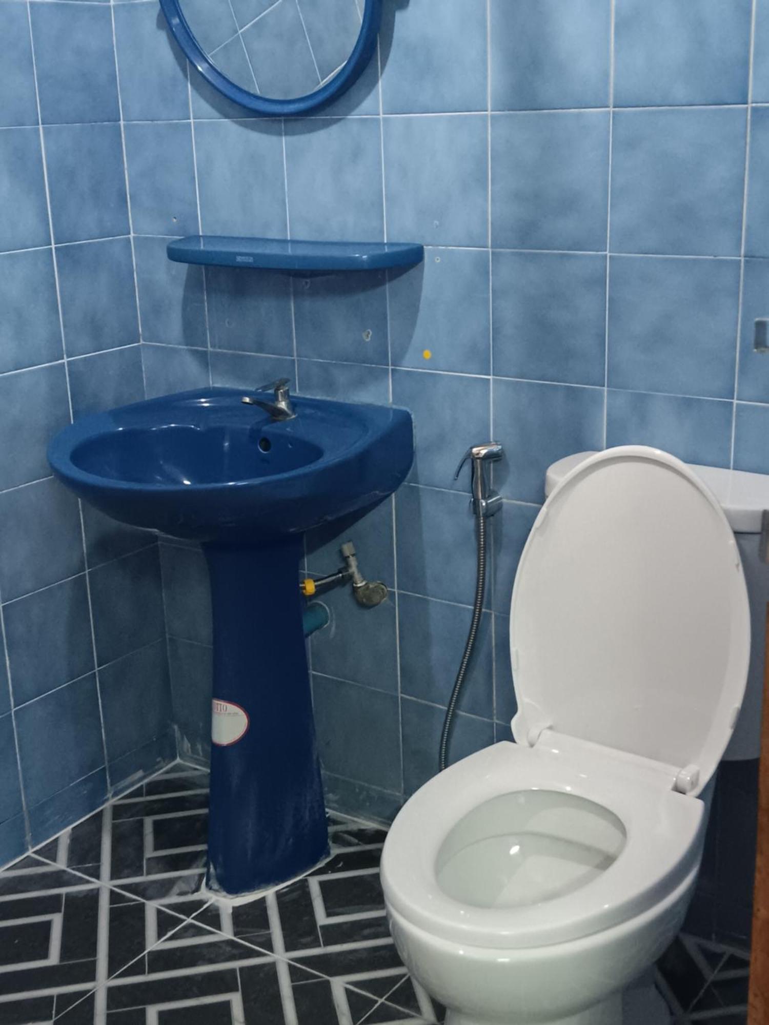 Hug Glur House Tour And (adults Only) Hostel *
