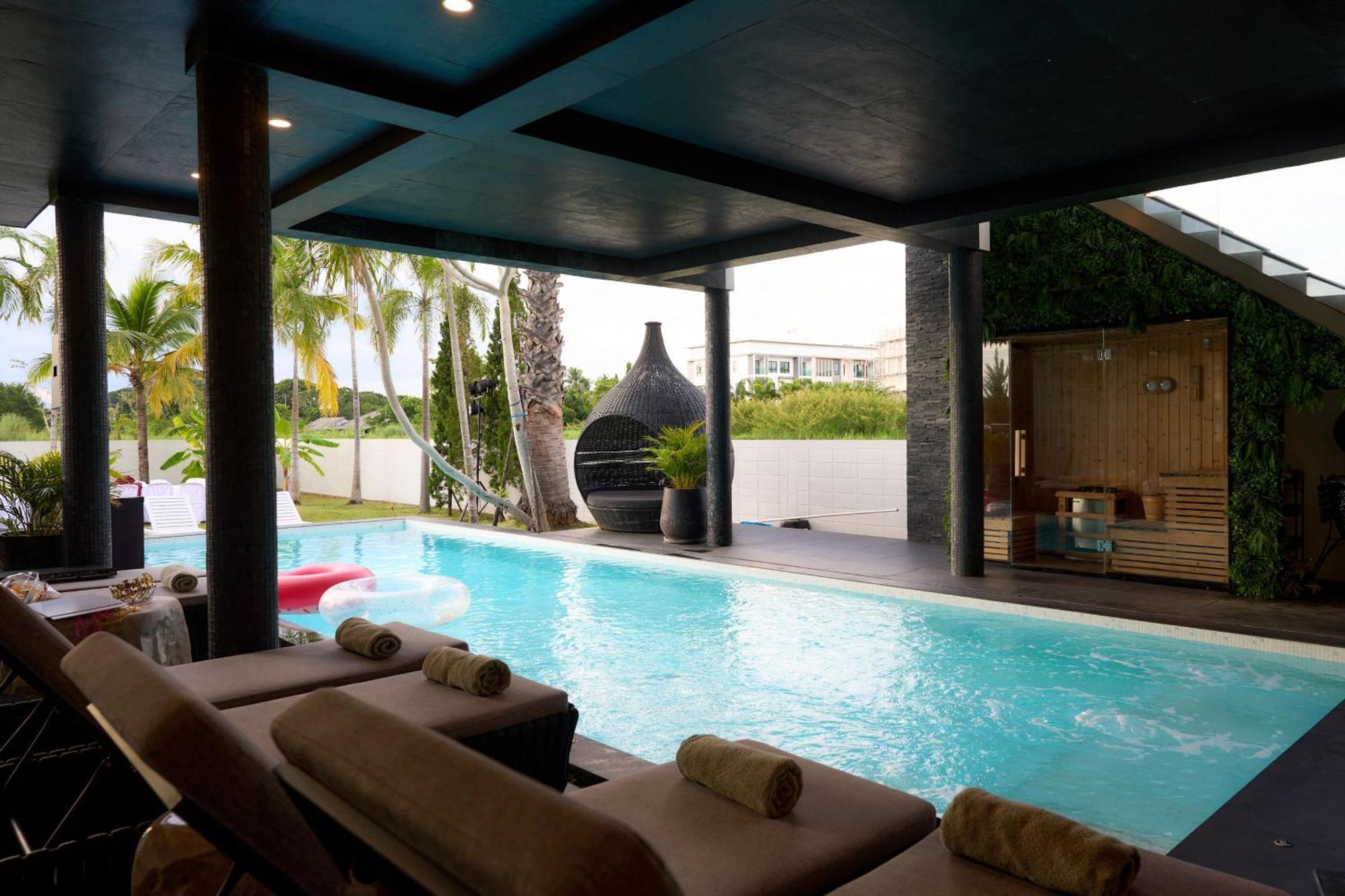 Palm - Award Winning Modern Luxury & Exclusive Villa *