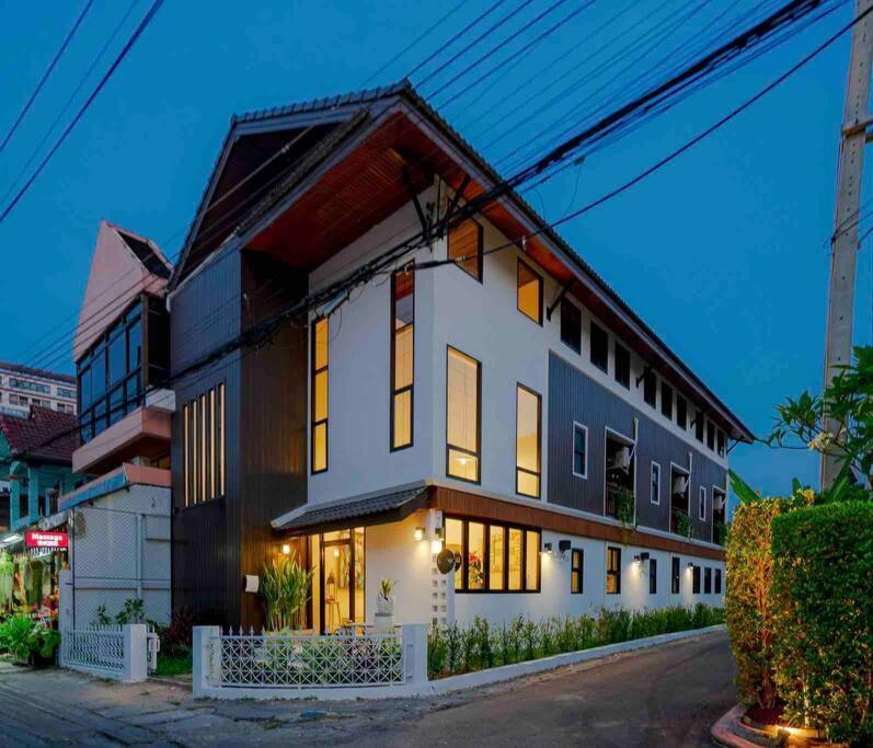 Cozy Living House - Groups & Families Holiday home Chiang Mai