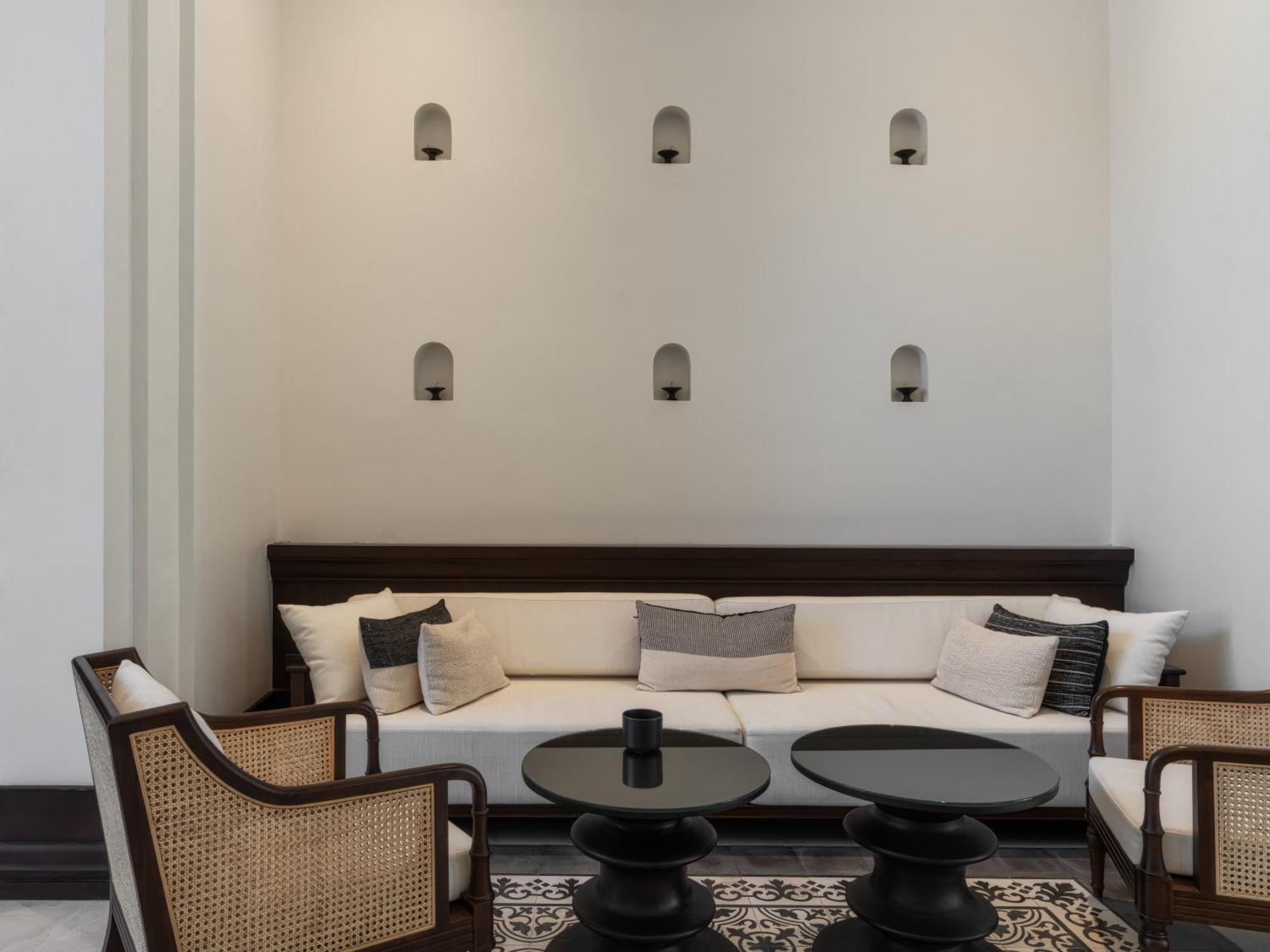 Burirattana Hotel-an Adults Only 4*