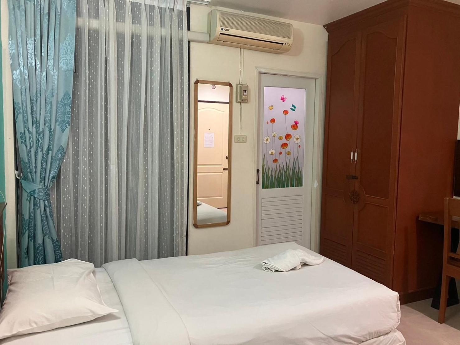 Md House Hotel