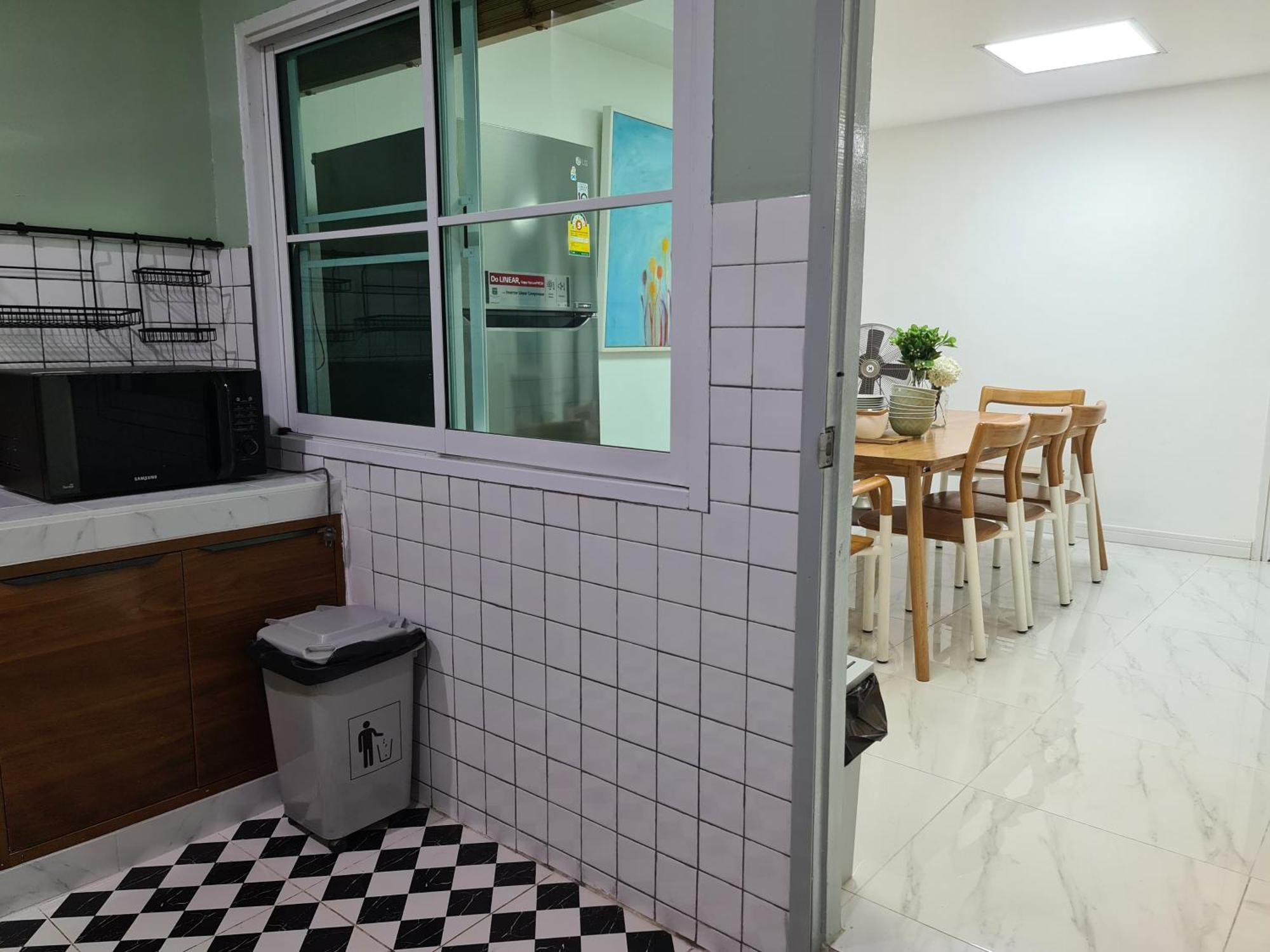 Nimman 4 Bedrooms Villa *