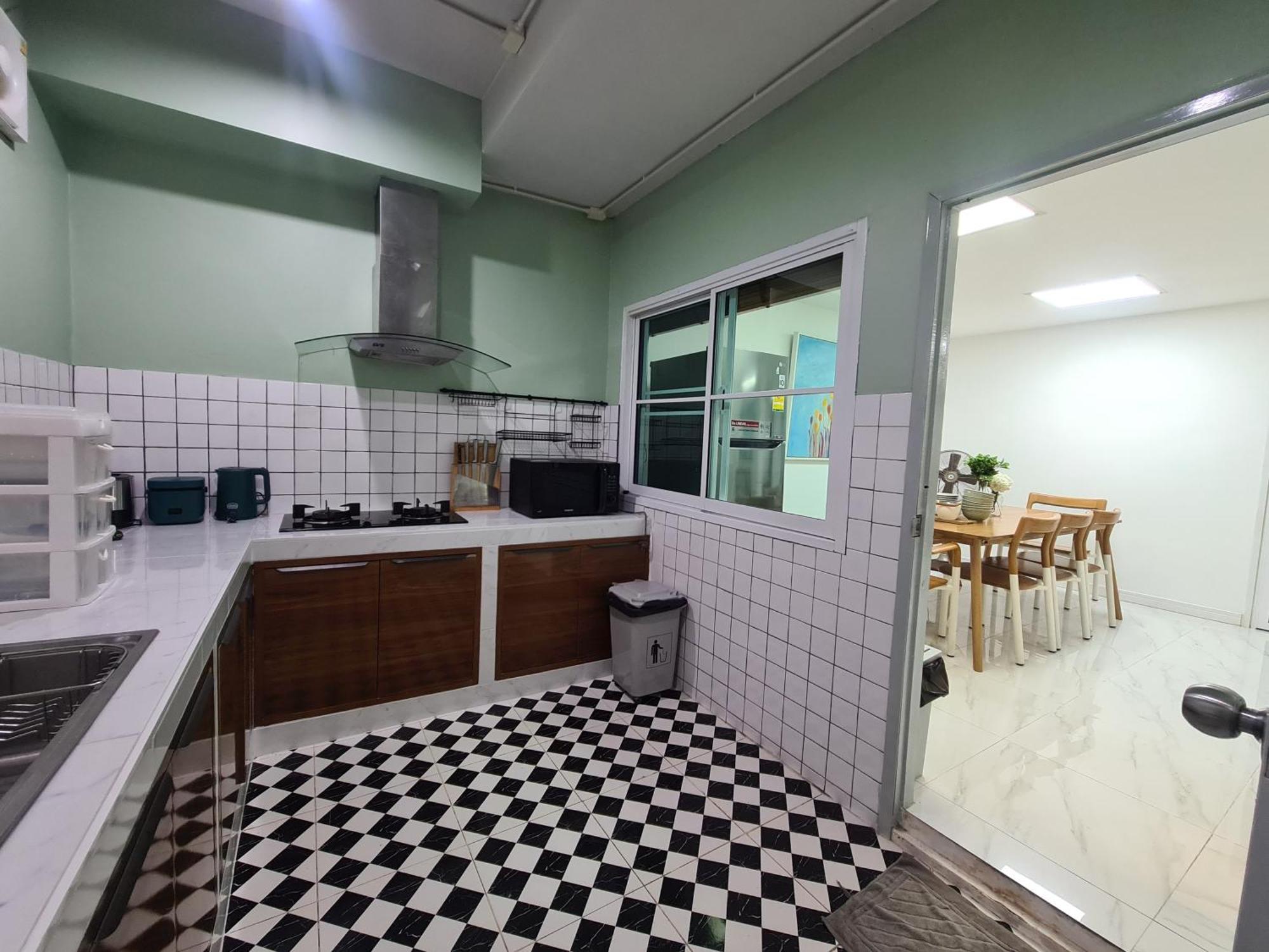 Nimman 4 Bedrooms Villa *