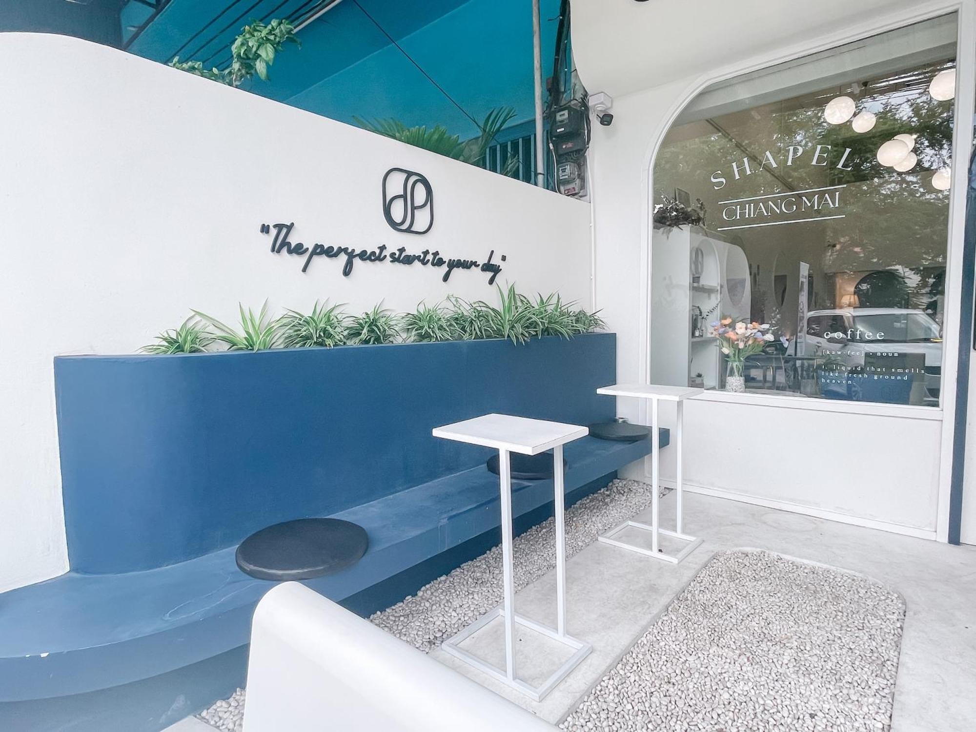 Shapel And Cafe Hostel