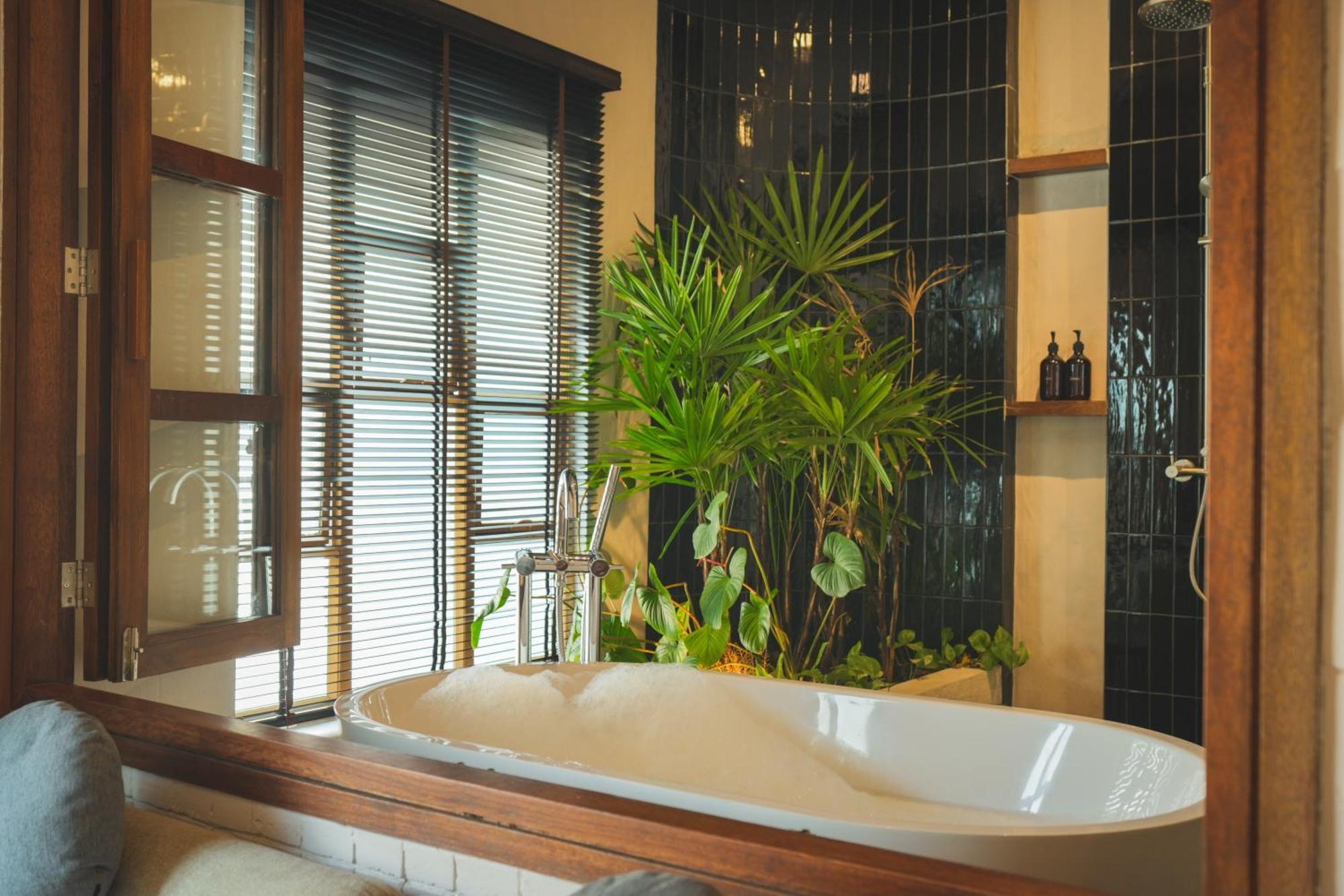Muan Hotel 3*