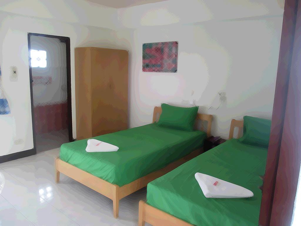 Viraporn's Place Hotel