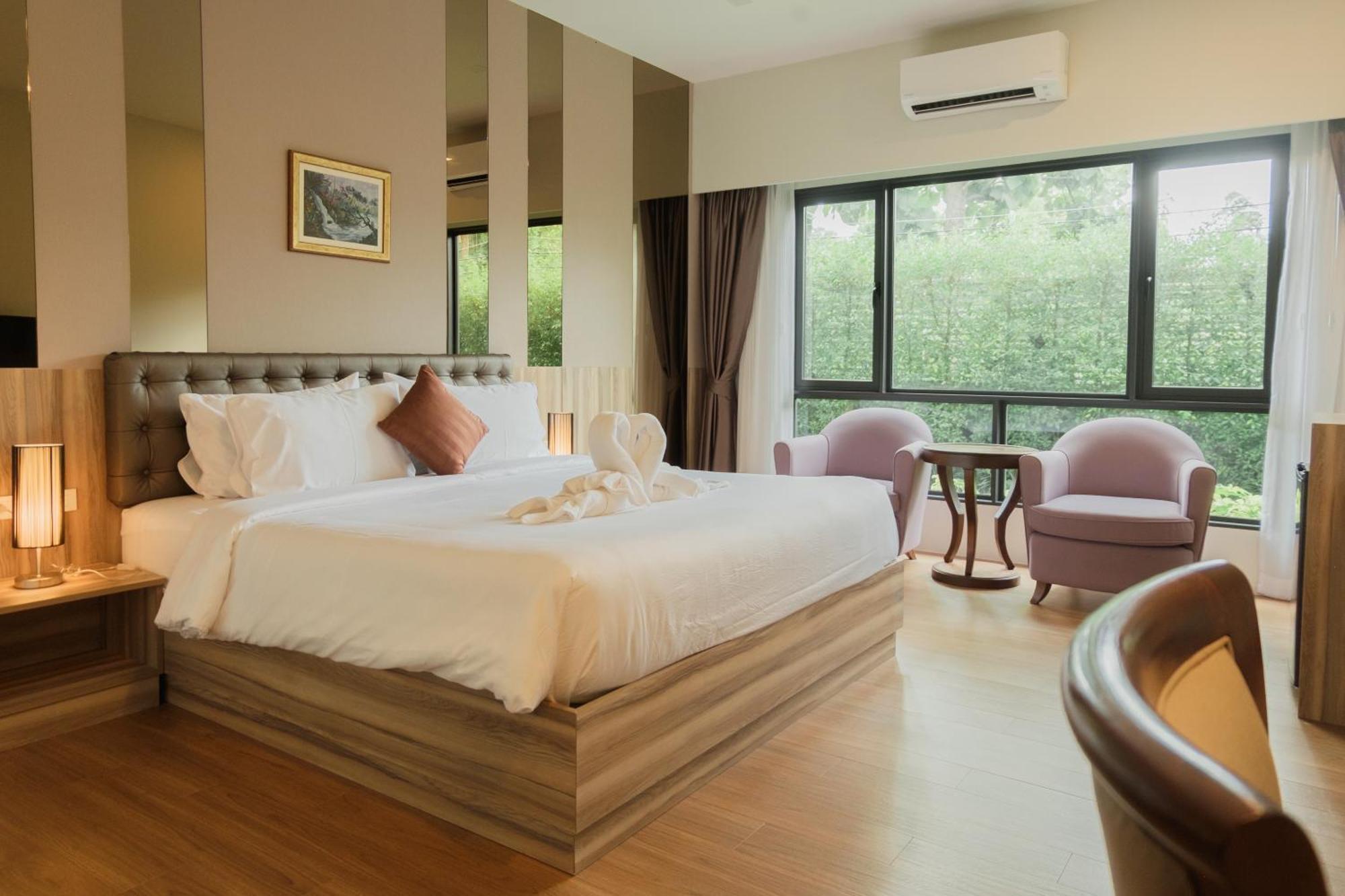 Hotel Sukruethai - โรงแรมสุขฤทัย Chiang Mai