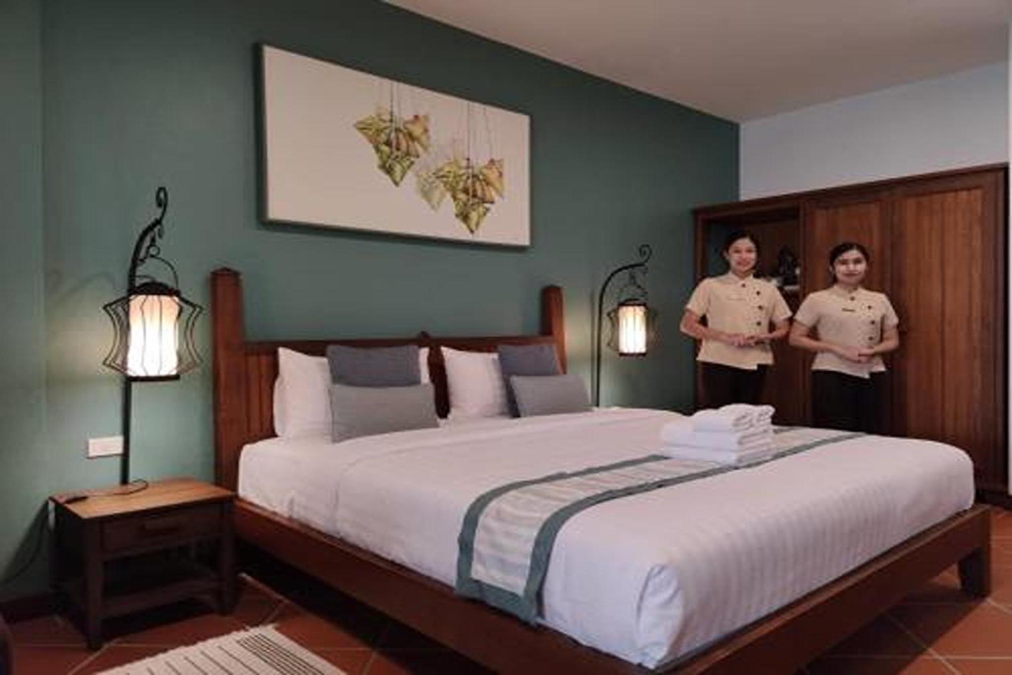Sanpakoi Hotel