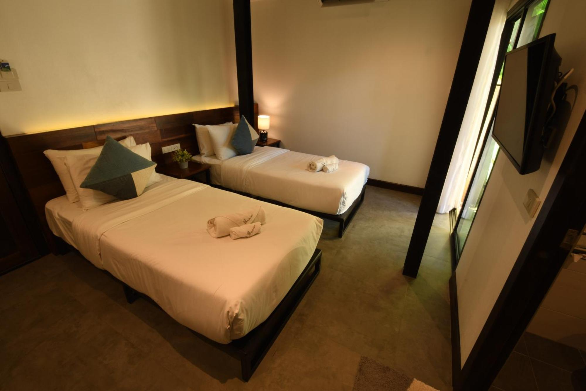 The Eight Ratvithi House Hotel Chiang Mai