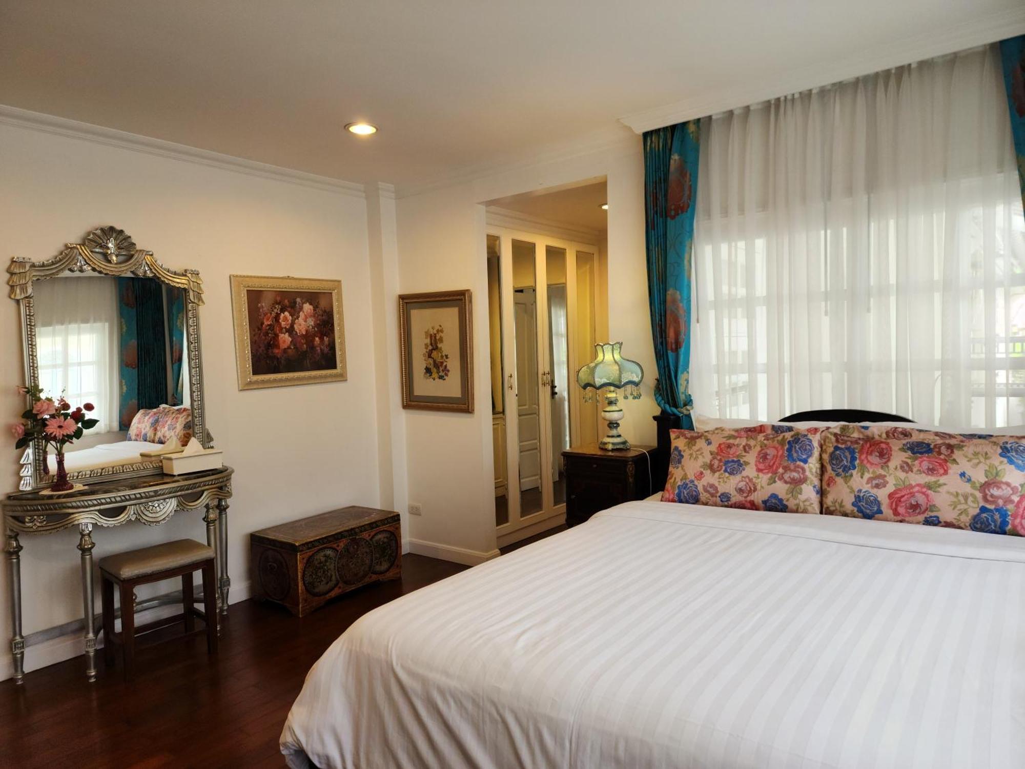 Villa Chiangmai Singharat Road Chiang Mai