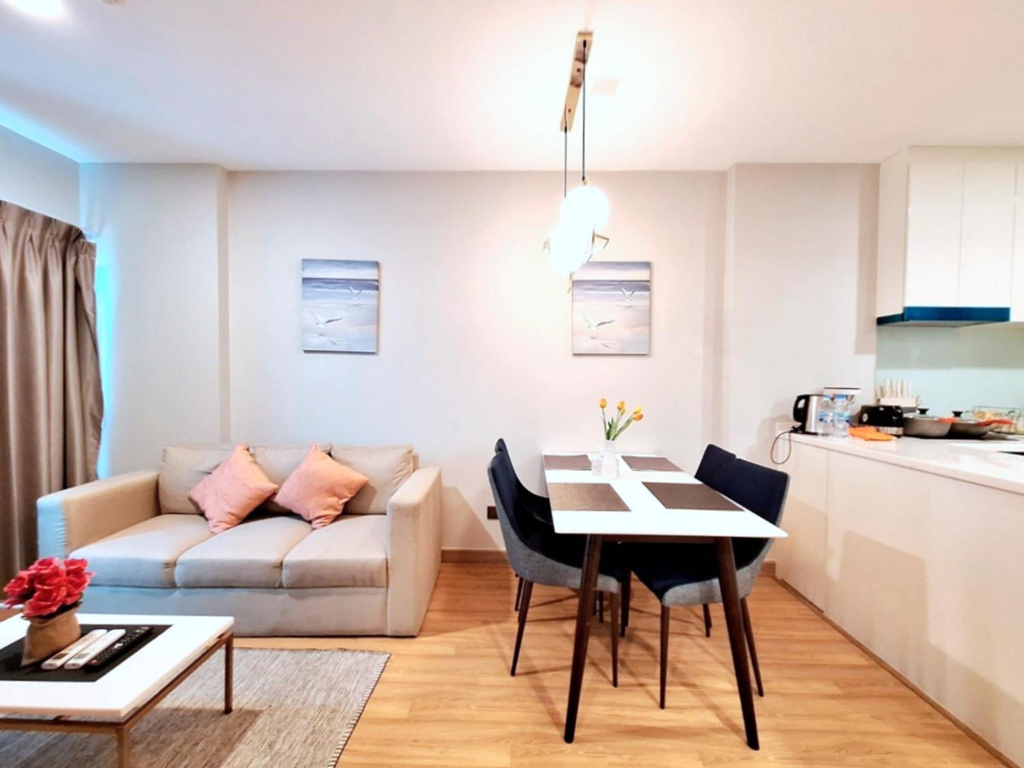 Astra Sky River Apartment *