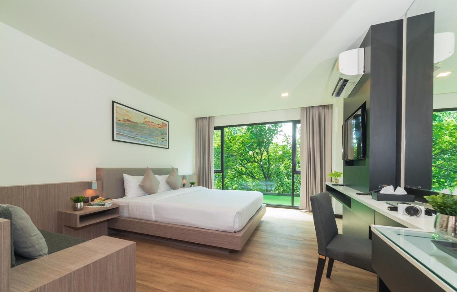 Pause And Play Hotel 4*