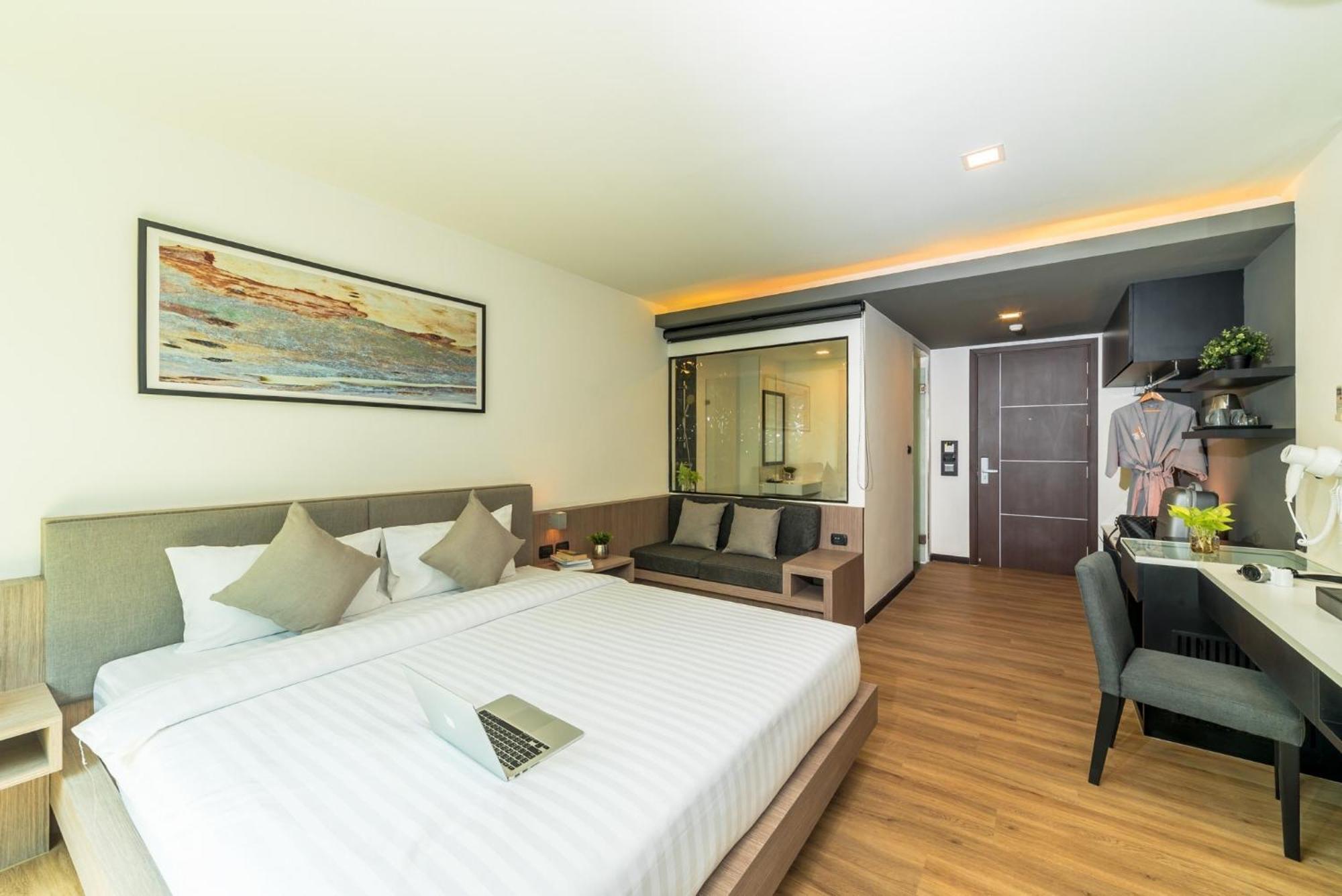 Pause And Play Hotel 4*