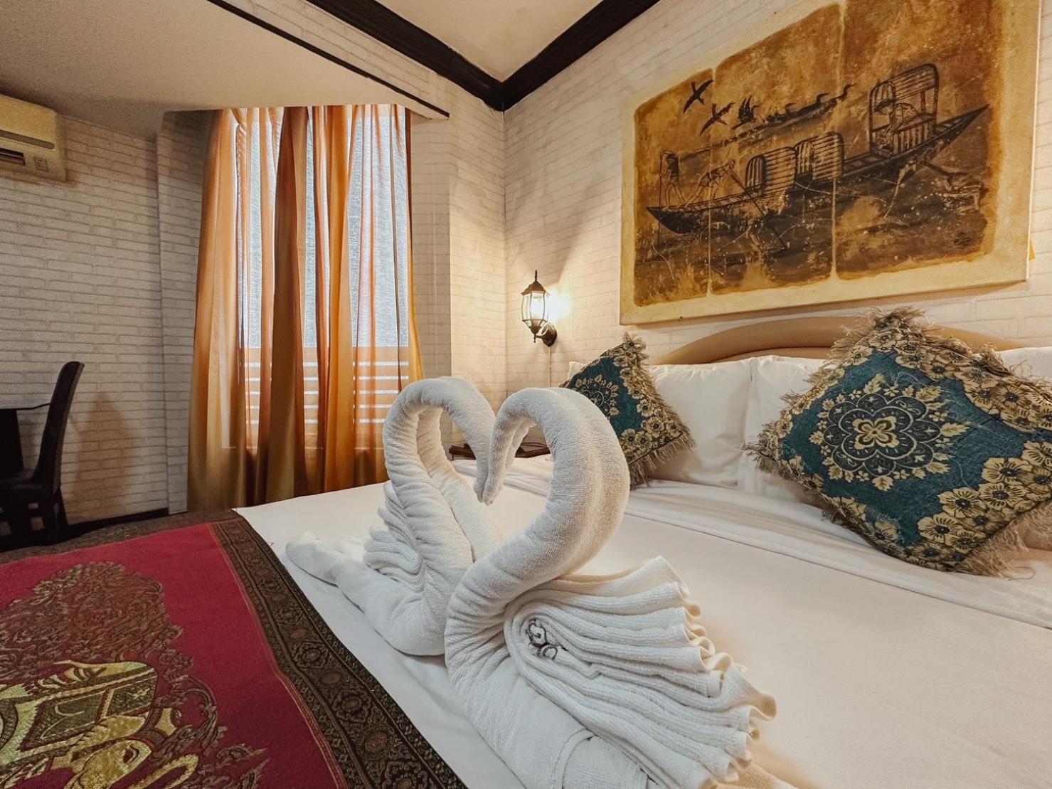 Hotel De Khuvieng