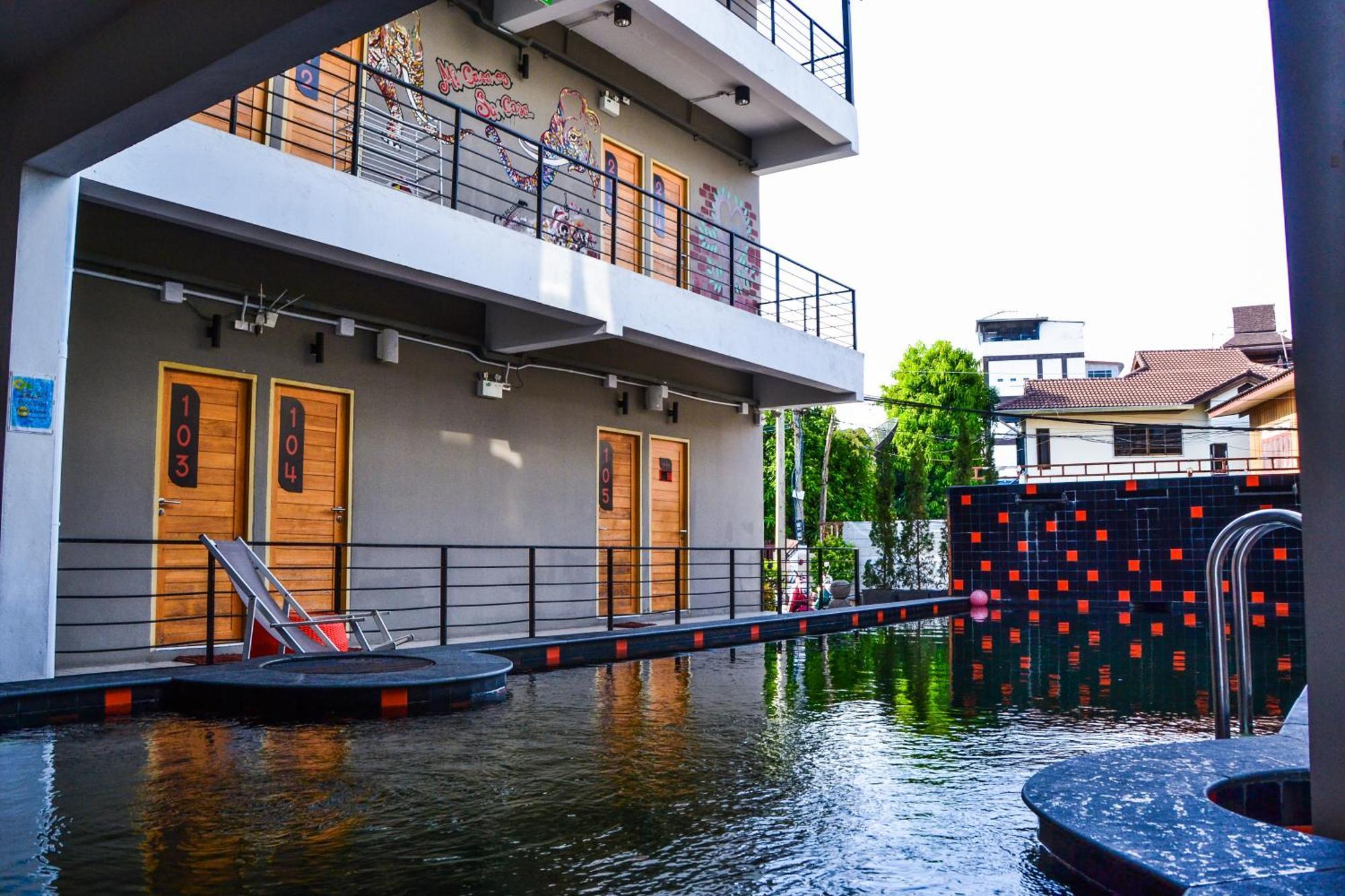 Mad Monkey Hostel Chiang Mai