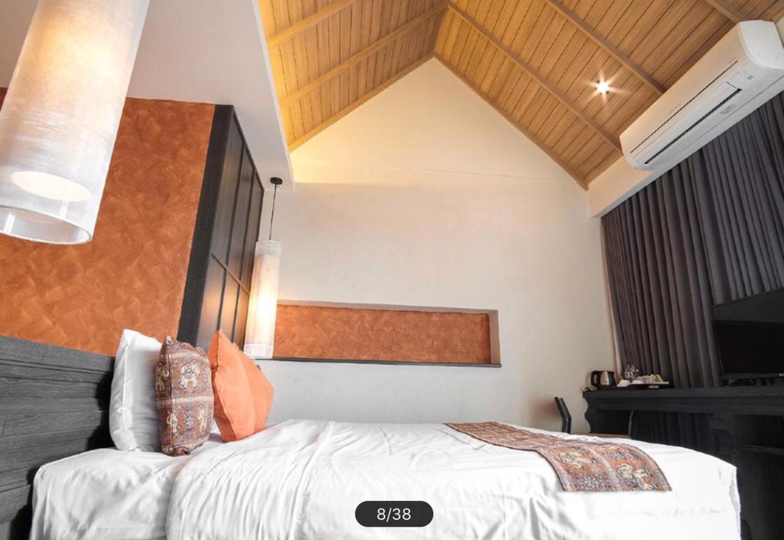 Tapae Gate Hotel