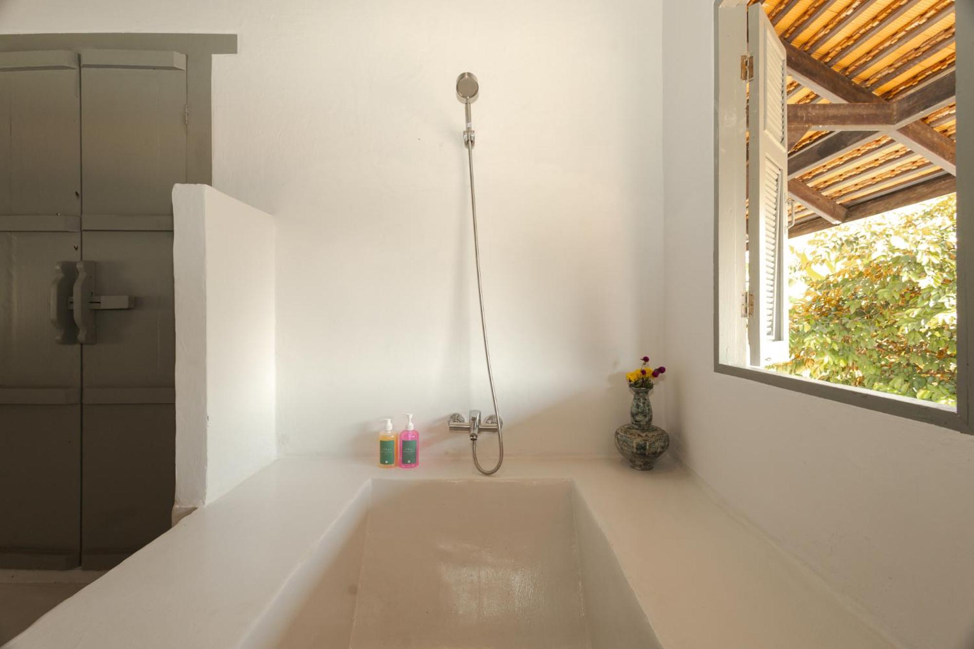 Private Oasis Pool Villa, 8 Bedroom For Groups