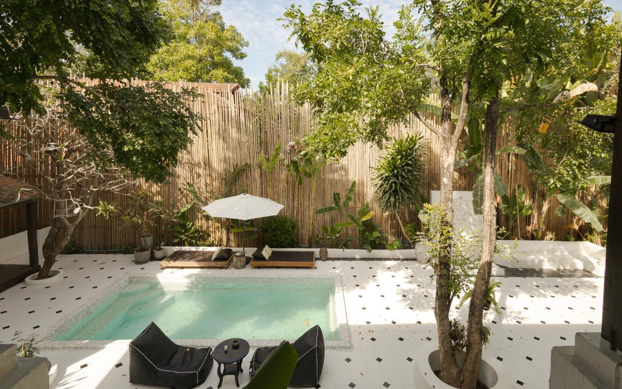 Private Oasis Pool Villa, 8 Bedroom For Groups *