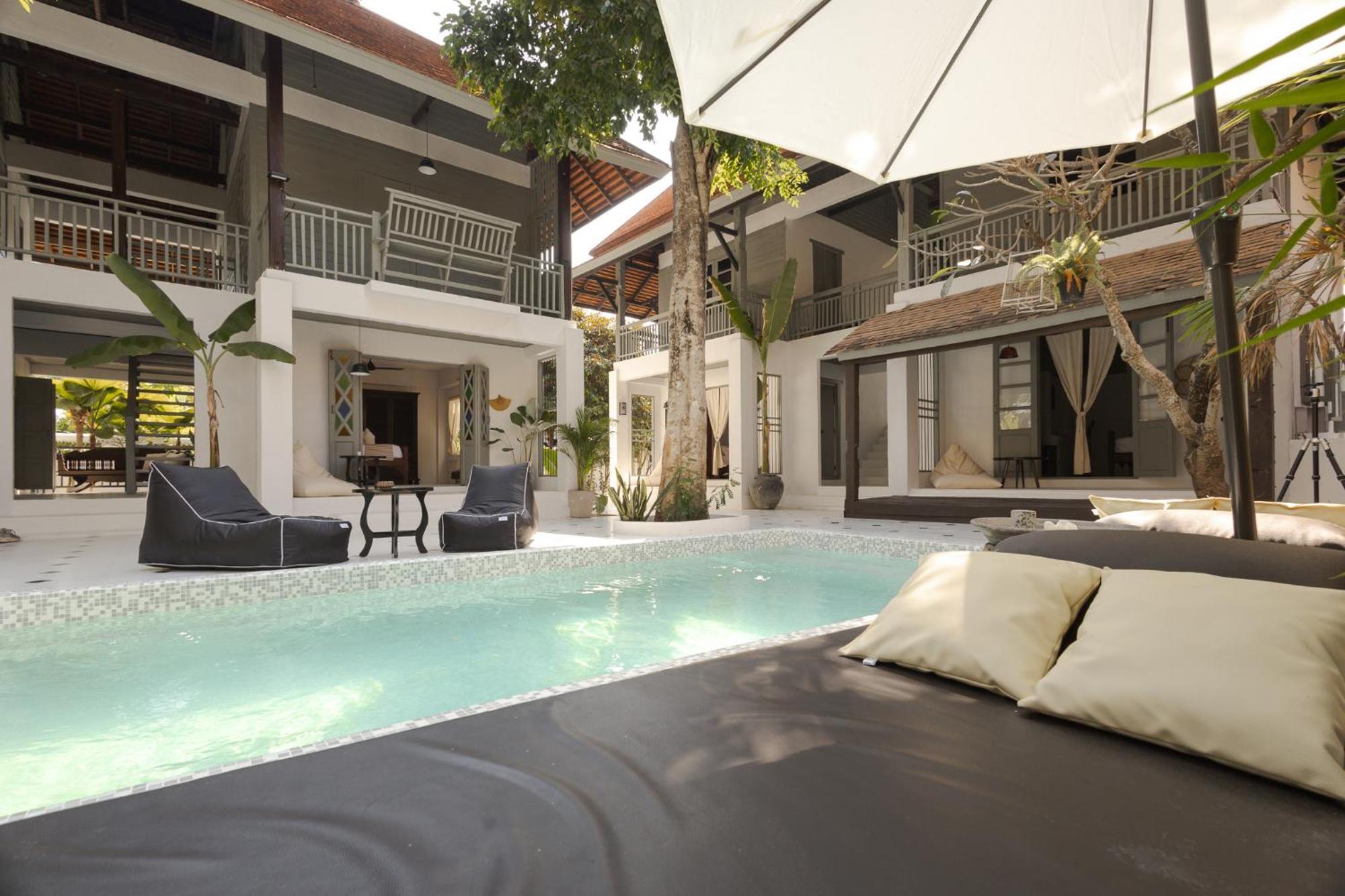 Private Oasis Pool Villa, 8 Bedroom For Groups Villa *