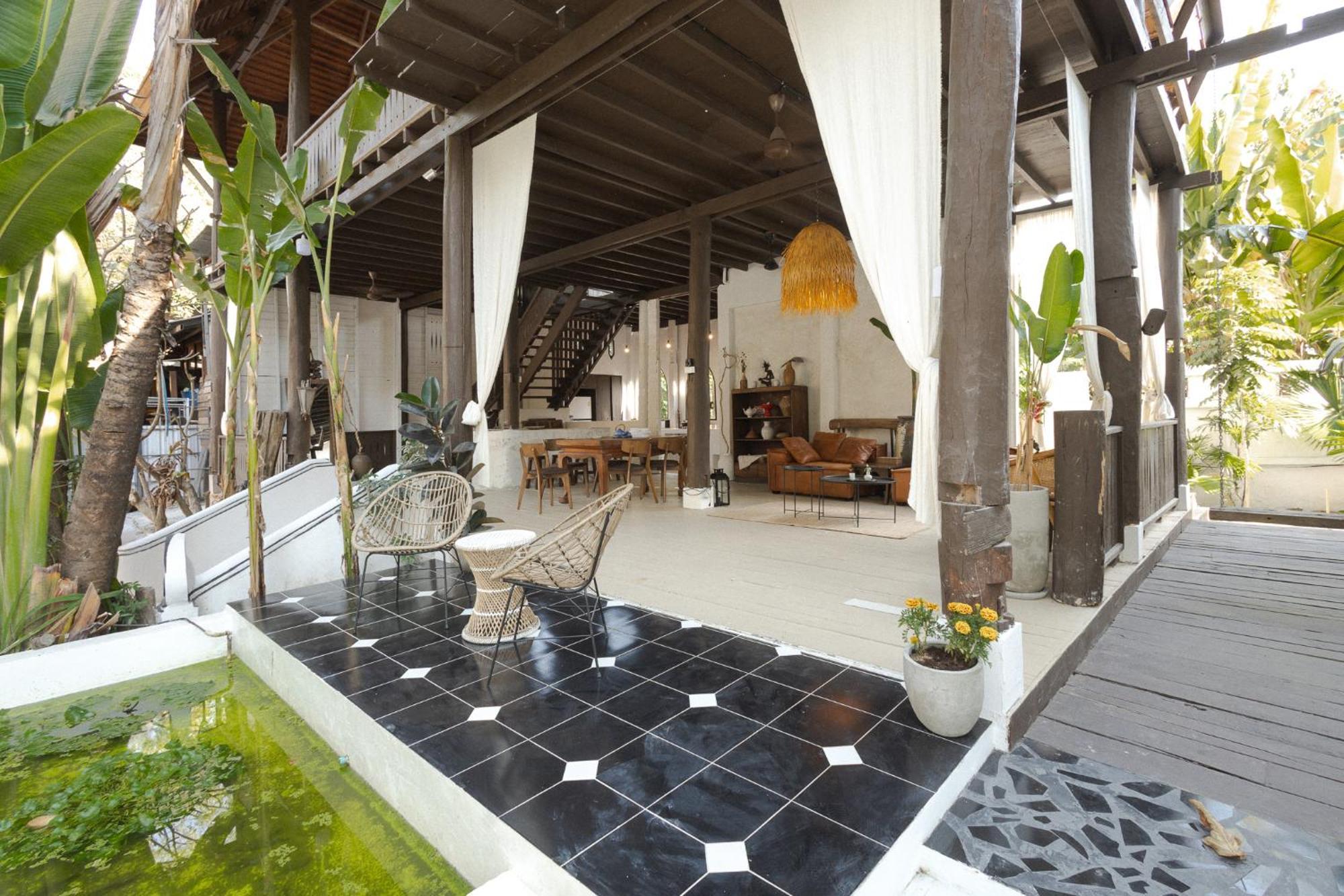 Private Oasis Pool Villa, 8 Bedroom For Groups *