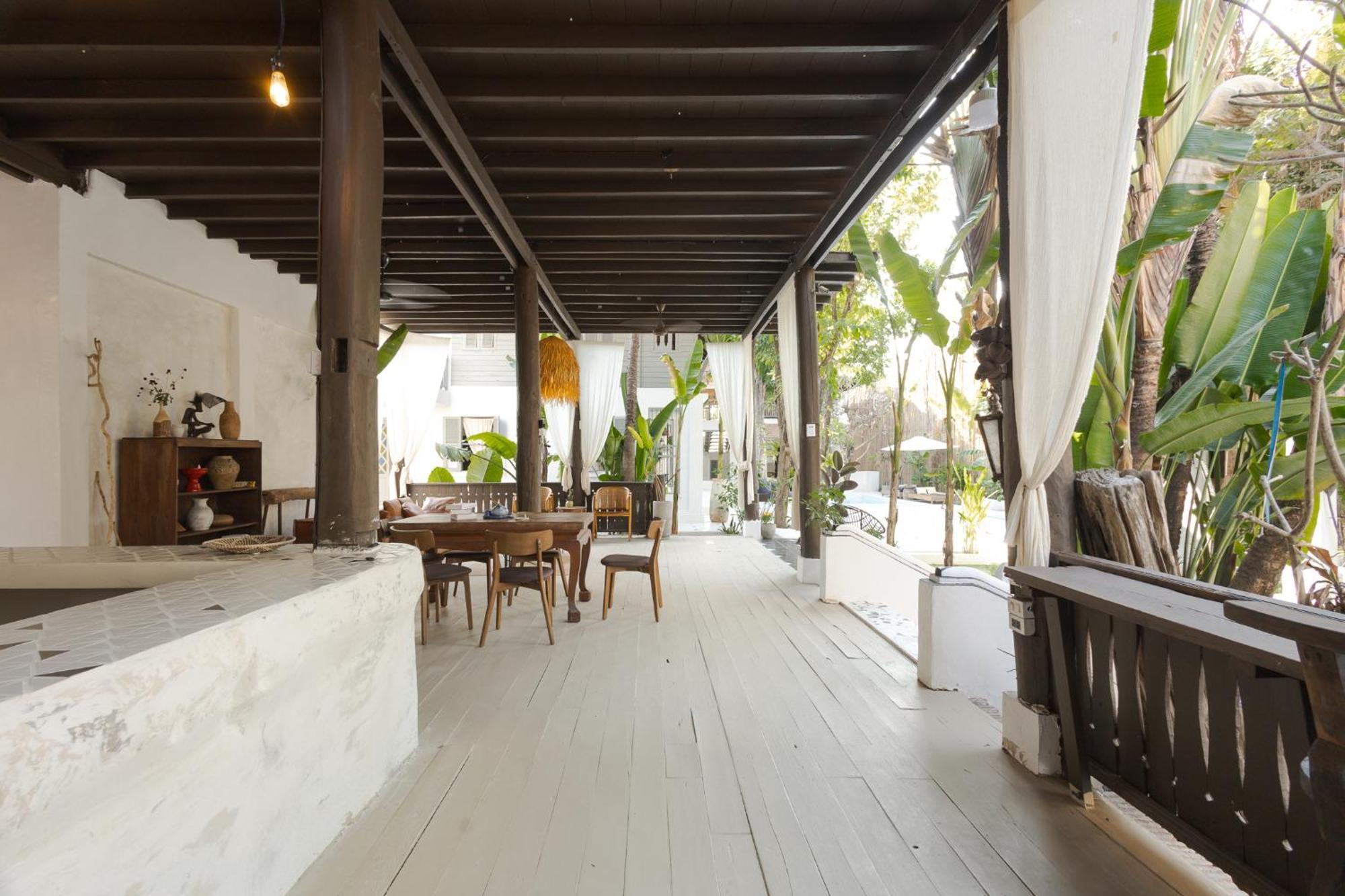 Private Oasis Pool Villa, 8 Bedroom For Groups Villa