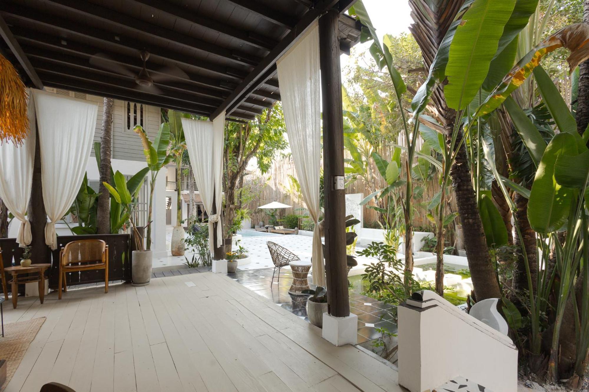 Private Oasis Pool Villa, 8 Bedroom For Groups *