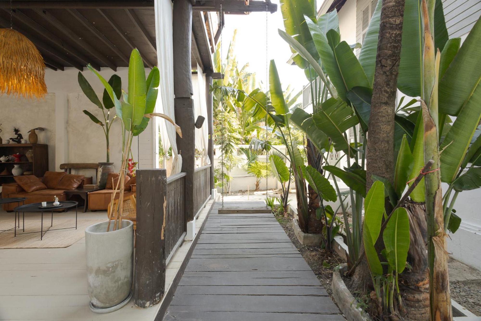 Private Oasis Pool Villa, 8 Bedroom For Groups Villa Chiang Mai