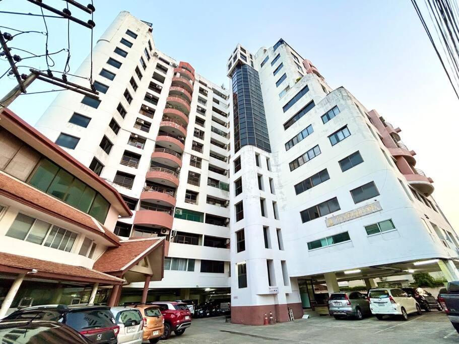Apartment Skyline View Nimman Walkable 2 Maya Mall