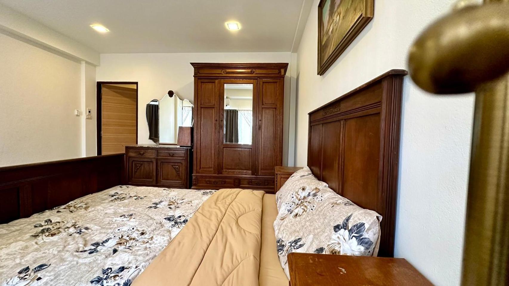 Vltava Chang Khlan Apartment *