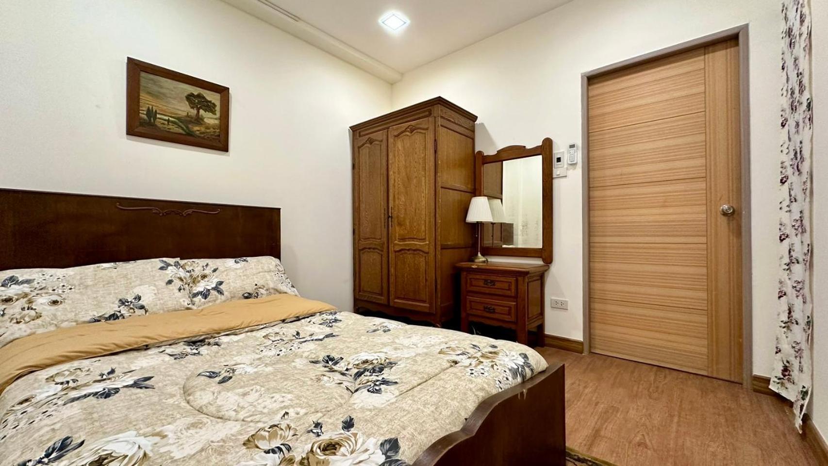 Vltava Chang Khlan Apartment Chiang Mai