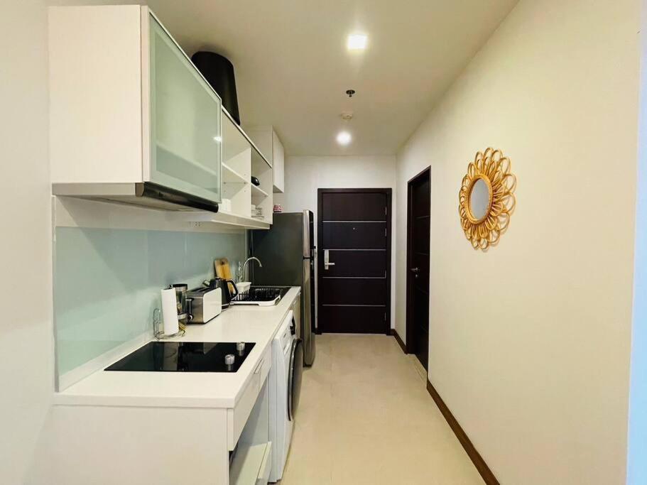 The Astra Bozz Apartment *