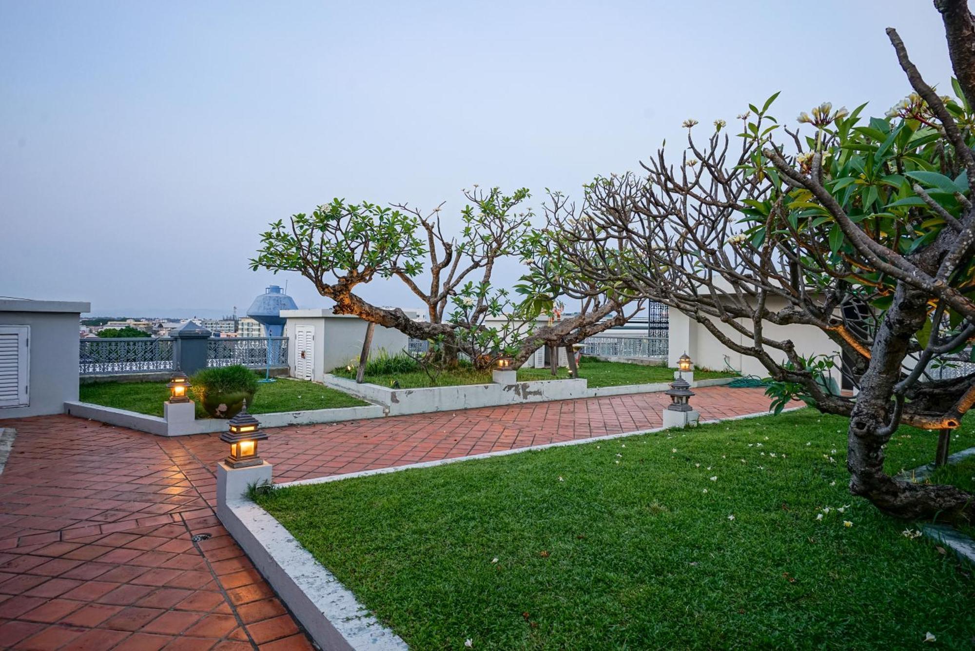 At Pingnakorn Nimman 3*