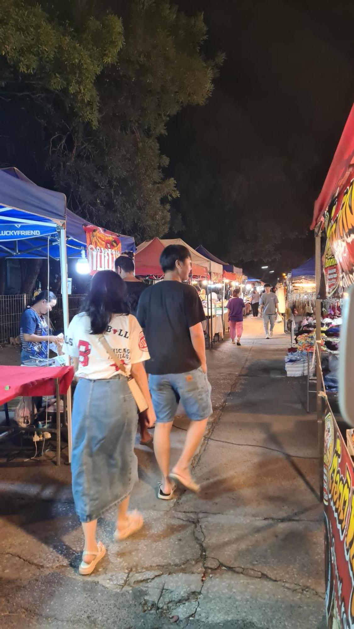 Jikjik * Chiang Mai