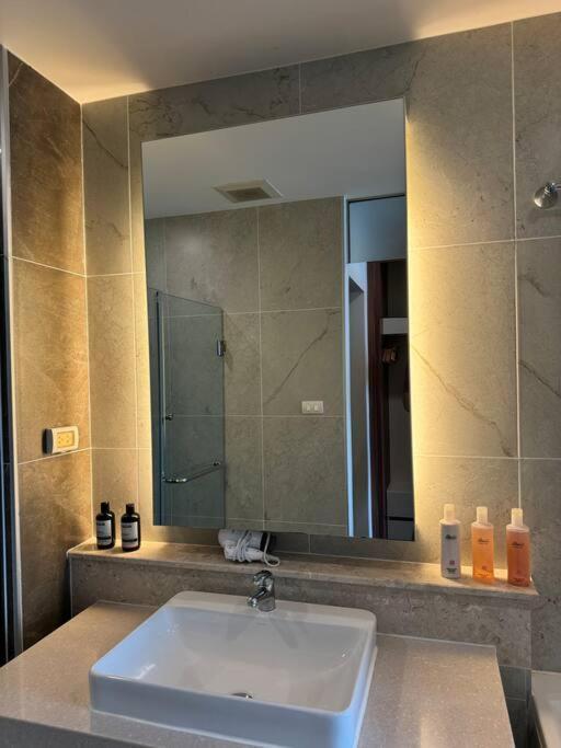 1-bedroom In Astra Condo, * Chiang Mai