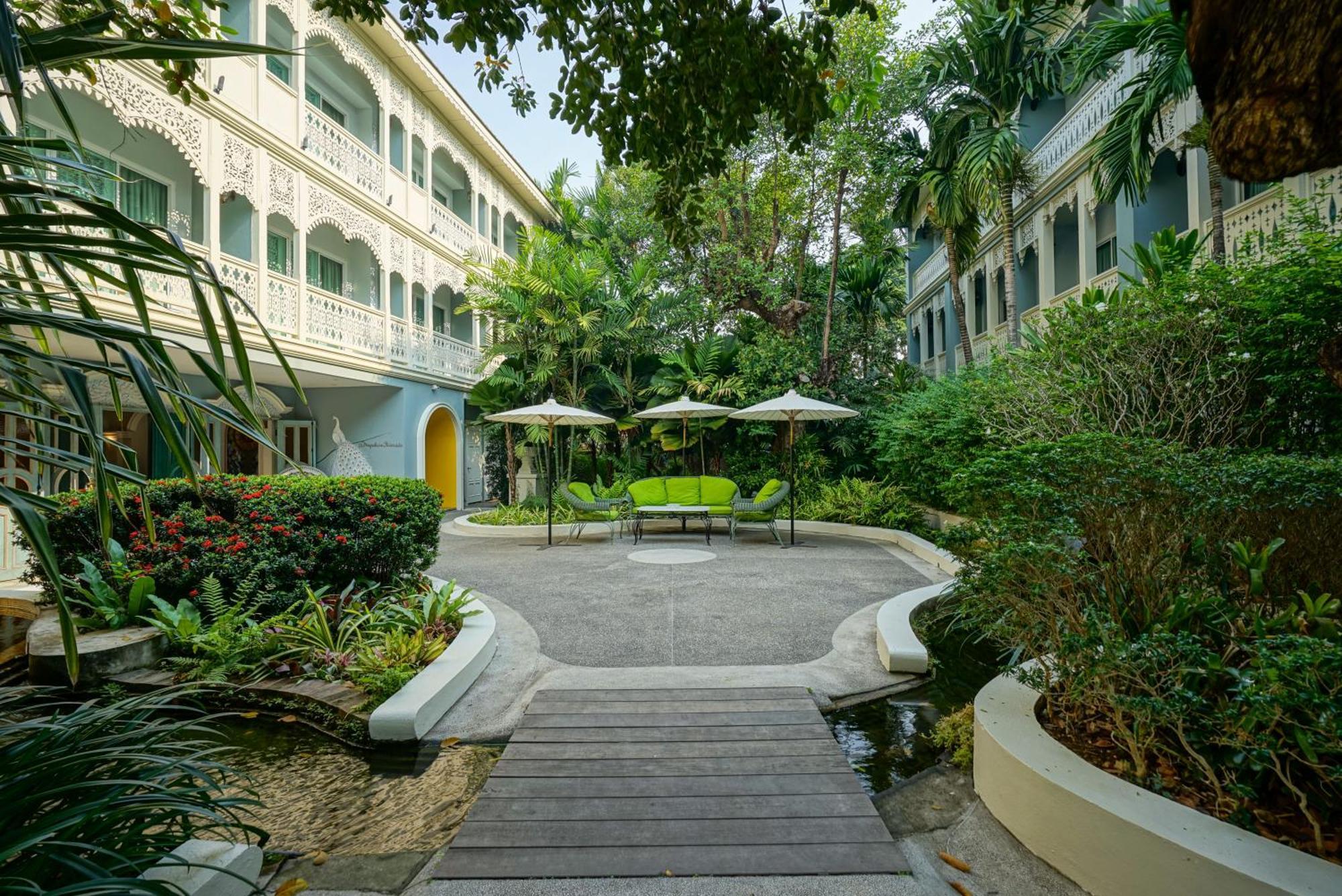 At Pingnakorn Riverside Hotel Chiang Mai