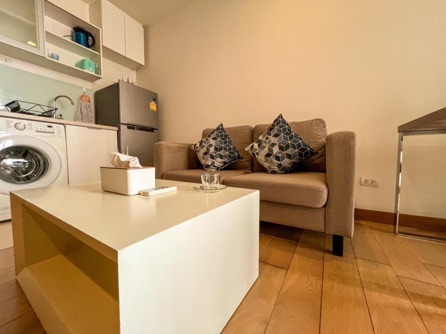 Apartment The Astra Luxury In Town *