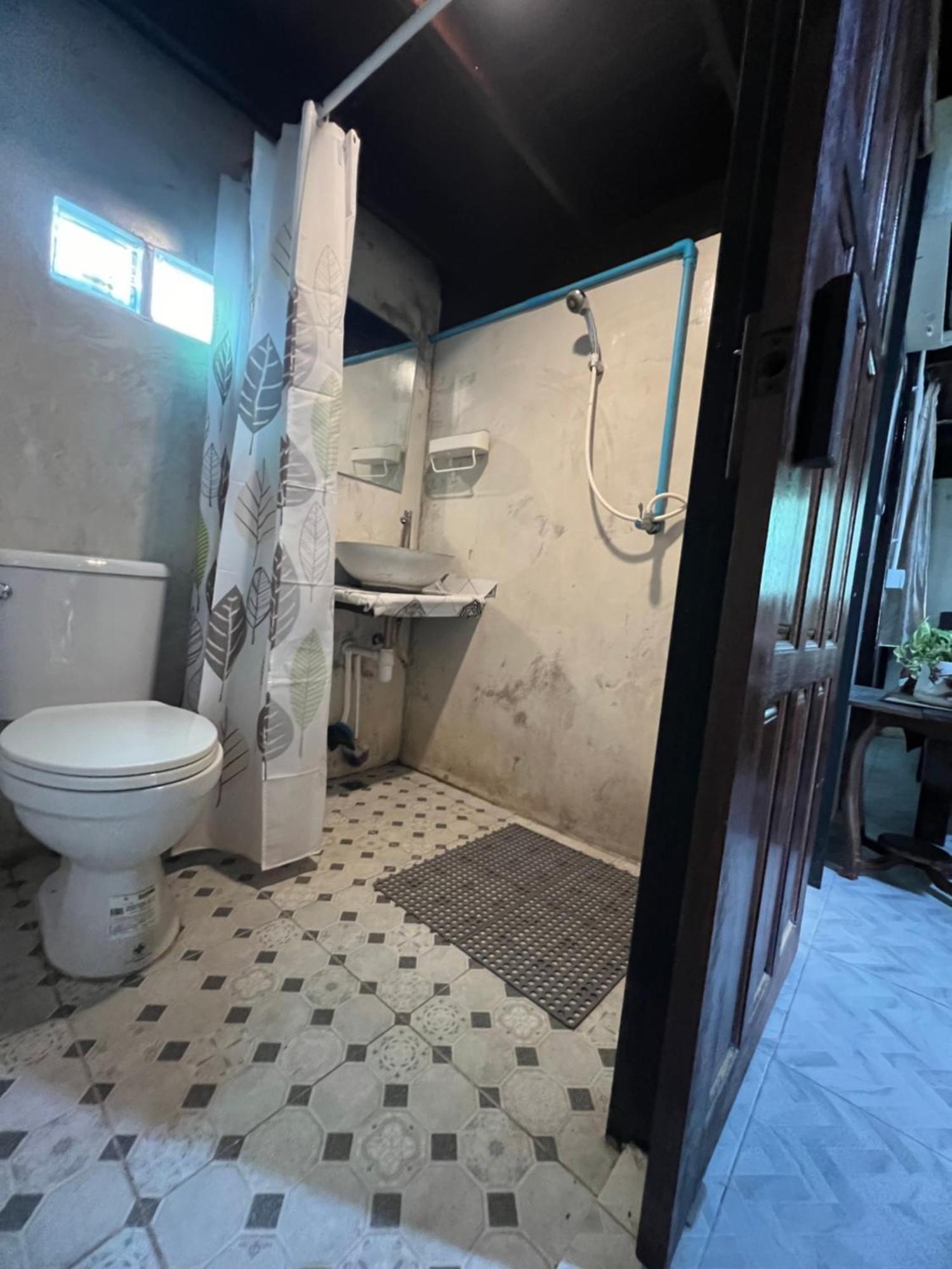 Guest house Huan Jaikaew *