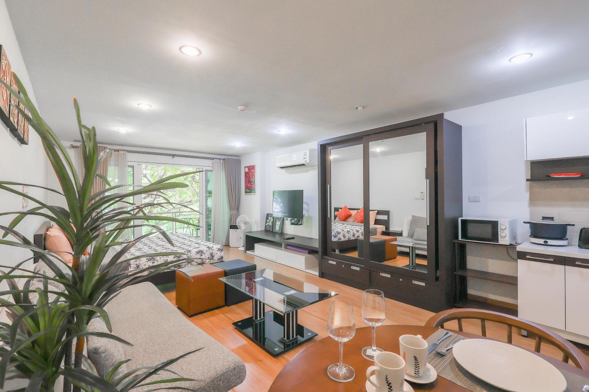 Modern Style 1br / Large Balcony At Nimman Apartamento
